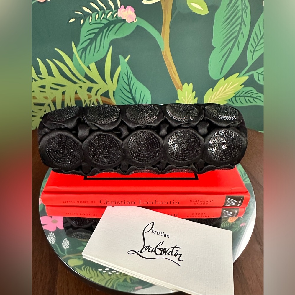 SOLD 🏆Christian Louboutin Carillon Black Satin & SequinedKisslock Clutch 💃🩷♥️ - Picture 4 of 11